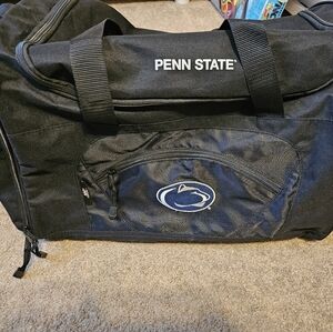 REDUCED! SUPER LARGE PENN STATE DUFFLE/TRAVEL BAG